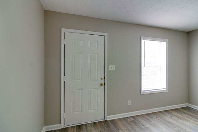 Building Photo - 821 Oak Arbor Ct