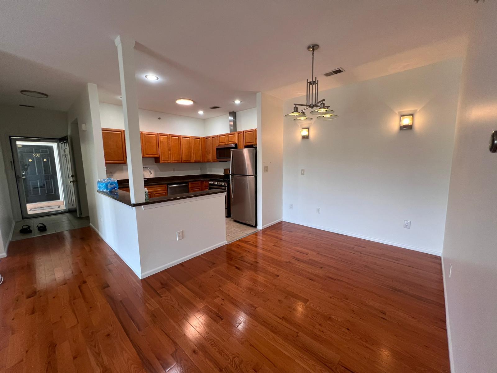 Building Photo - 933 Del Negro Ct