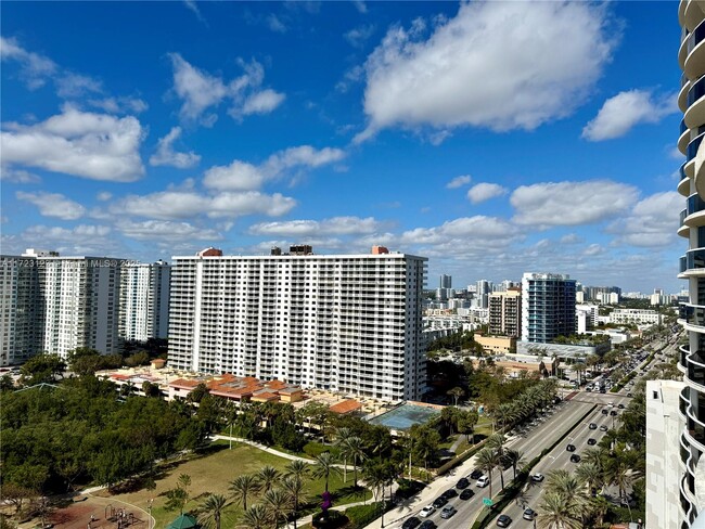 Building Photo - 17201 Collins Ave