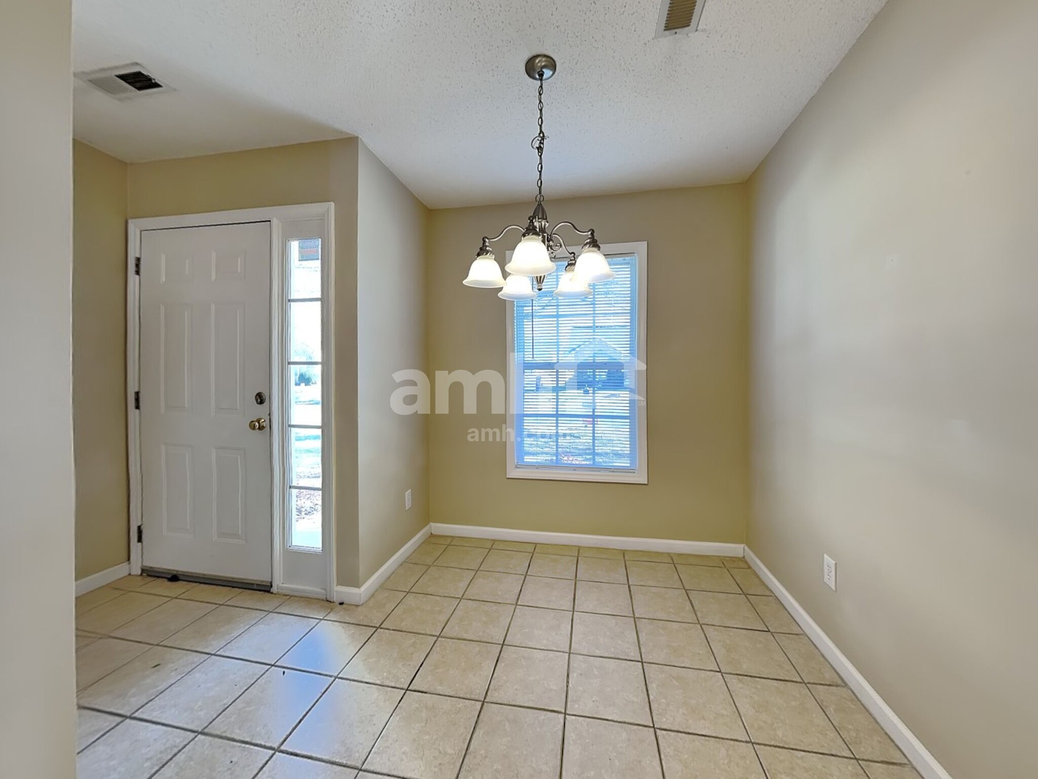 Building Photo - 156 Tudor Downs Rd