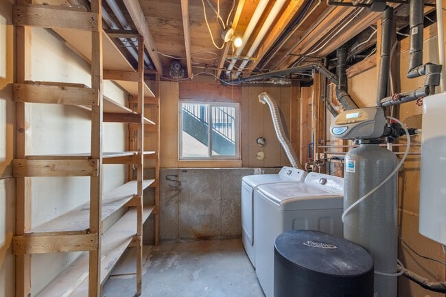 Building Photo - 5436 S 5930 W