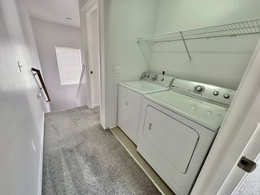 Building Photo - Lovely 3 bed Townhome near desirable Greenlake!