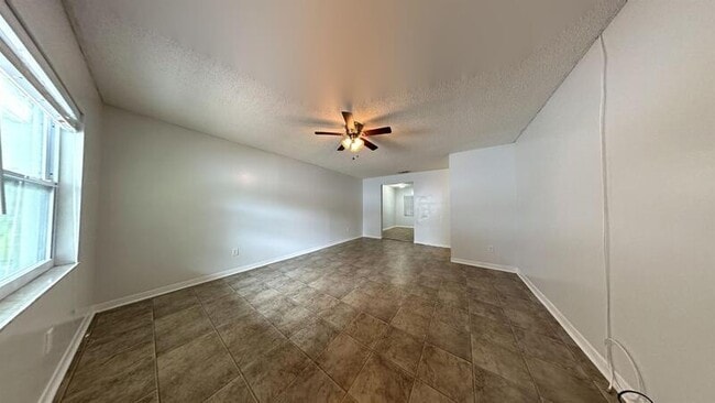 Building Photo - 6420 S Adelia Ave