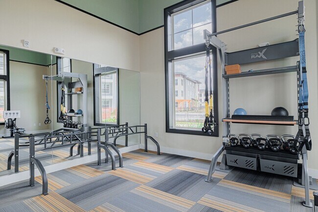 Building Photo - Live Rent-Free for 8 Weeks + Pocket a $500 GC!