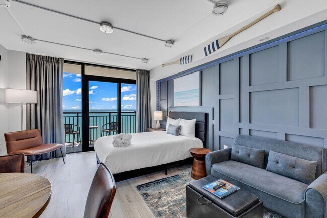 Building Photo - 2004 N Ocean Blvd