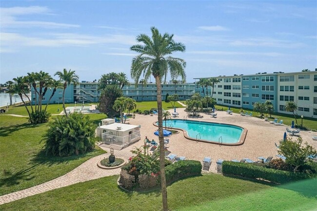 Building Photo - 300 64th Ave