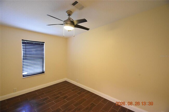 Building Photo - 12106 Waterview Dr