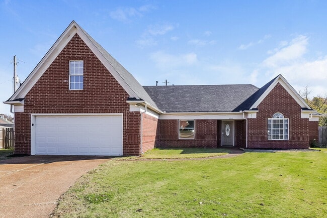 Building Photo - 3910 Pecanville Cove