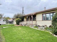 Building Photo - 240 N Surfside Dr