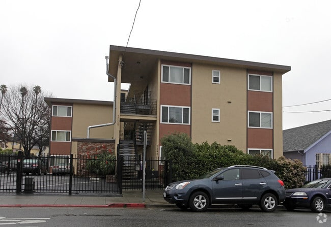 Building Photo - 2340 8th Ave