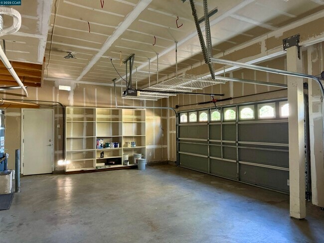 Building Photo - 5179 Keller Ridge Dr