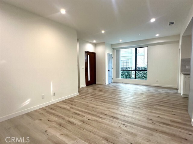 Building Photo - 81 Palmetto Dr