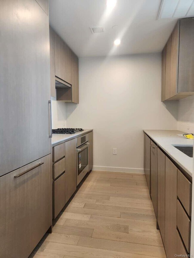 Building Photo - 131-02A-131-040 40th Rd