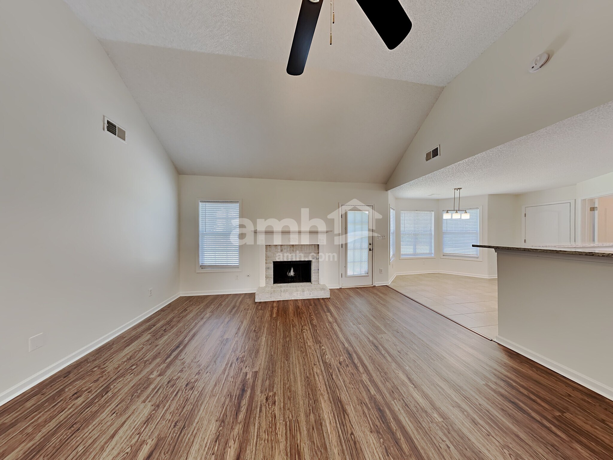 Building Photo - 361 Whitney Ln