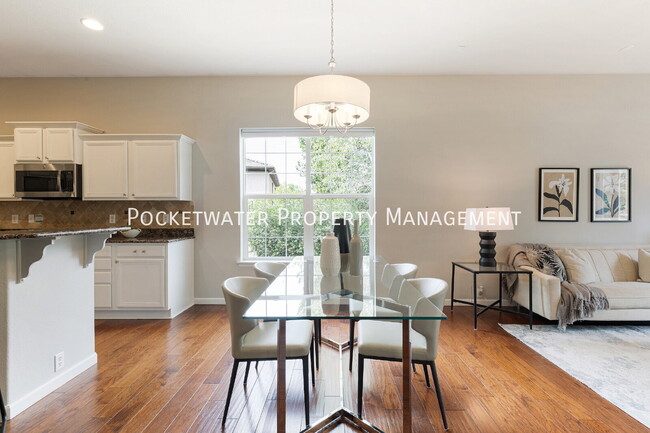 Building Photo - 3533 Parkside Center Dr