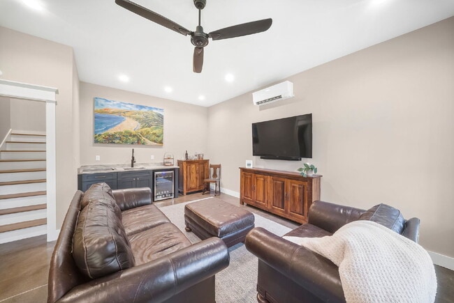 Building Photo - Fully Furnished | Asheville Area