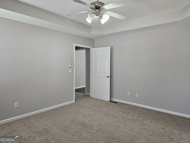 Building Photo - 502 Stonewood Pl