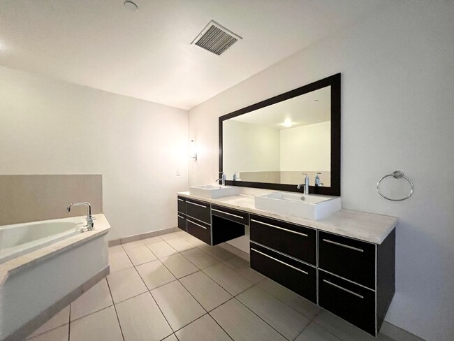 Building Photo - MOVE IN SPECIAL!!! FIRST MONTH FREE!!! LUX...