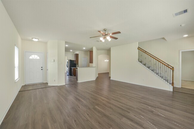 Building Photo - 10502 Chestnut Path Way