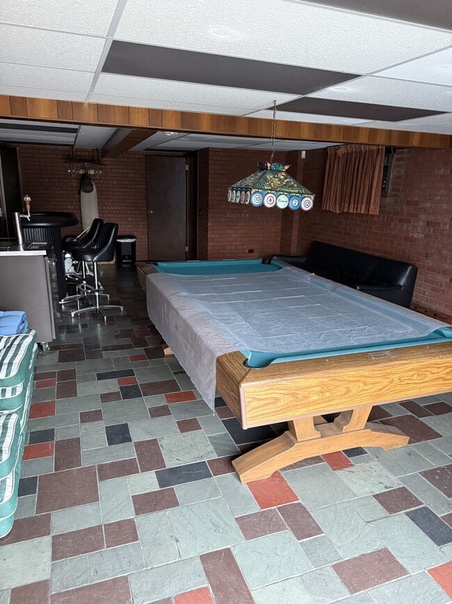 Building Photo - 52 Ostrum Rd