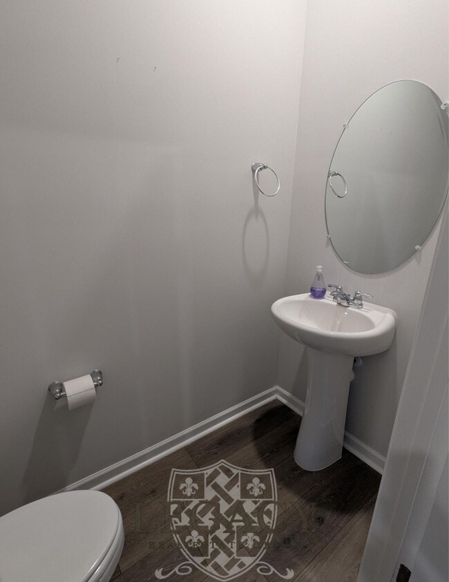 Building Photo - 1005 Marcy Lndg