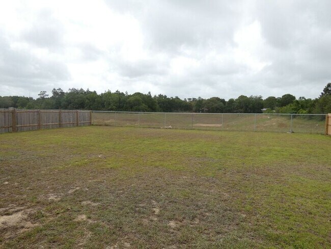 Building Photo - 8617 Tarsus Dr