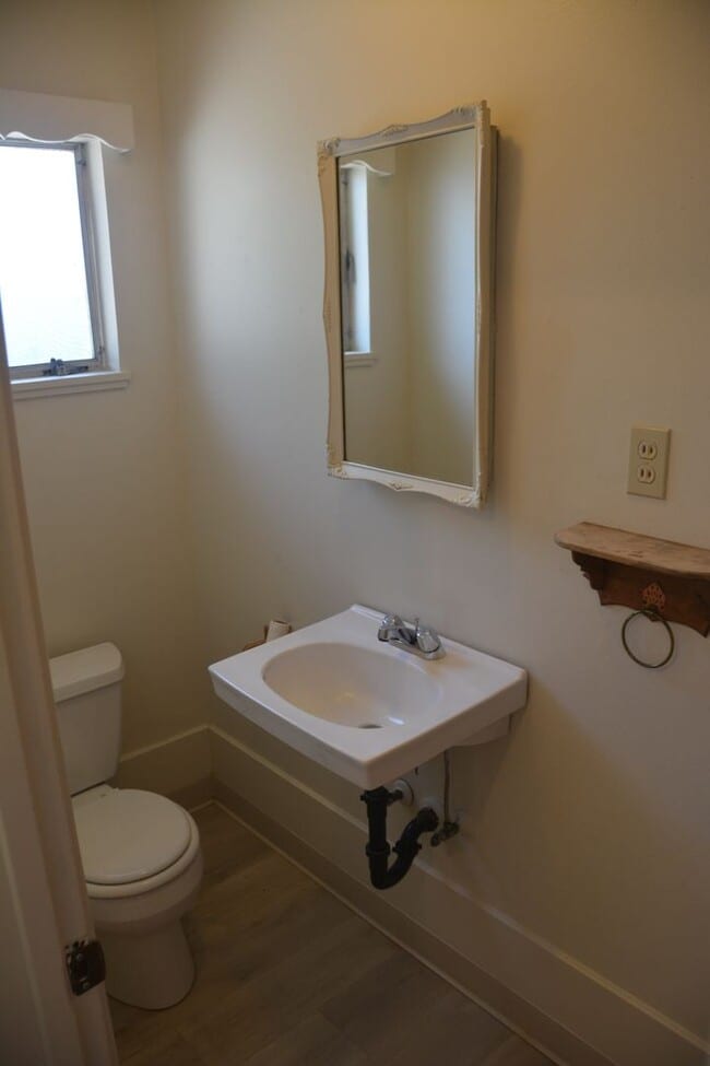 Building Photo - 3809 Lassen Dr