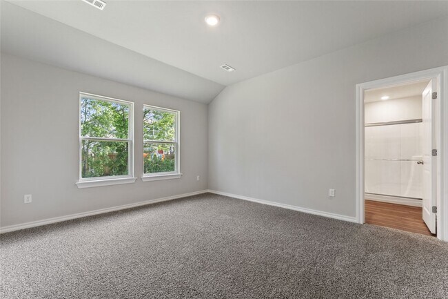 Building Photo - 602 W Cattleman Ct