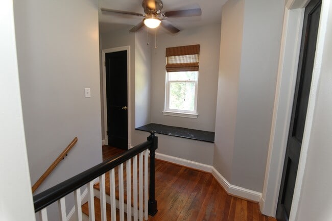 Building Photo - 2713 Arcola Ave