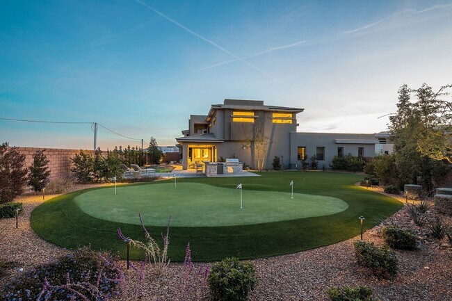Building Photo - Luxury Home located in The Ridges of Summe...