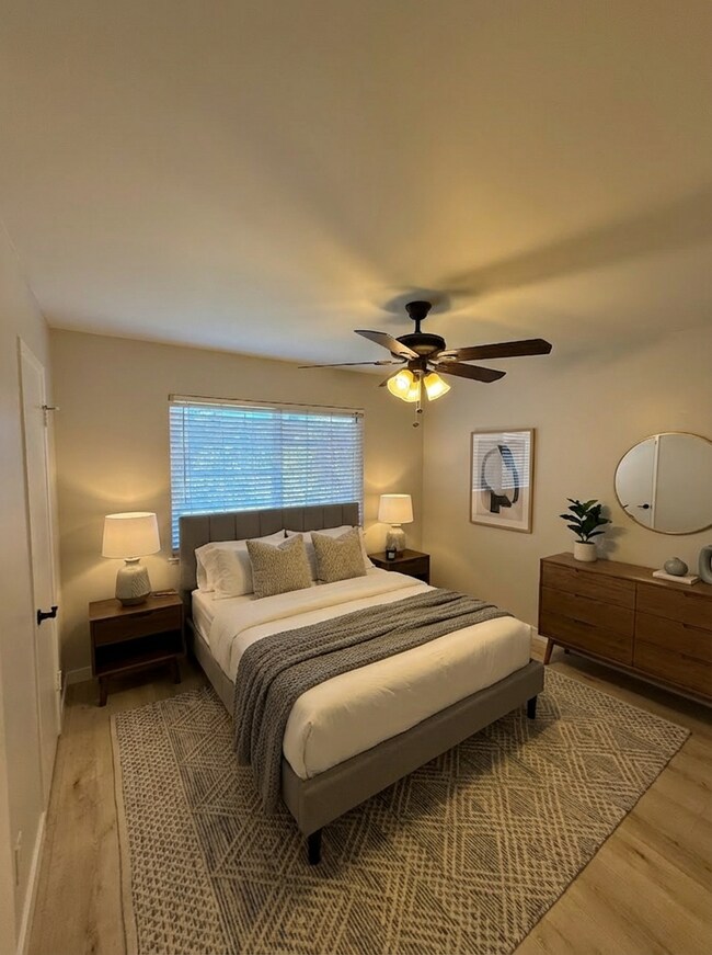 Building Photo - Beautiful 4 Bedroom, 2 Bathroom, Sylmar Home! Ready for Move-In!