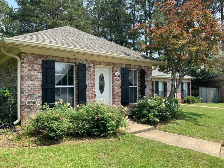 Building Photo - 29 Hillcrest Dr