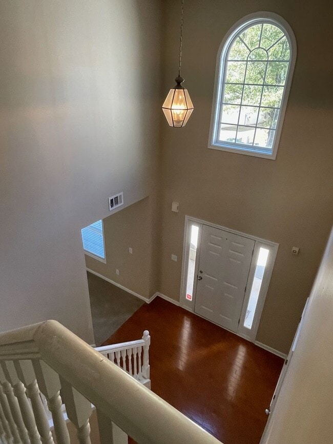 Building Photo - Four oversized bedrooms, Grayson High School