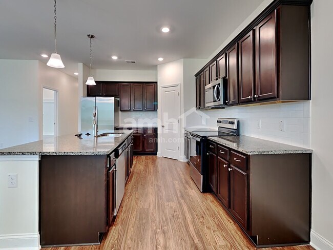 Building Photo - 300 Bering Ln