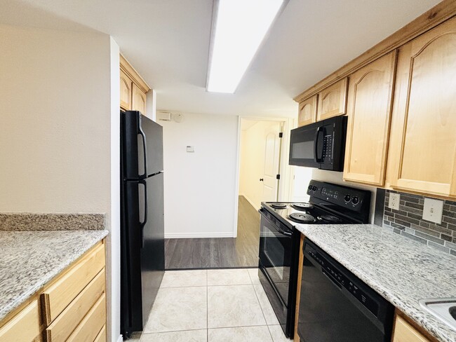 Building Photo - 5700 S 900 E