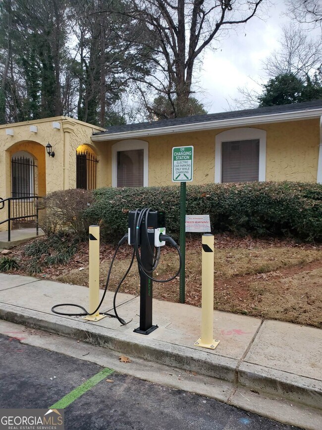 Building Photo - 2396 Lawrenceville Hwy