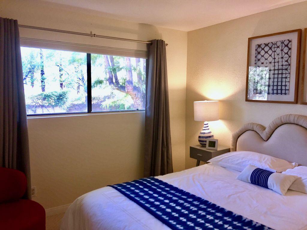 Nice view to wake up to. - 685 N Ashurst Ct