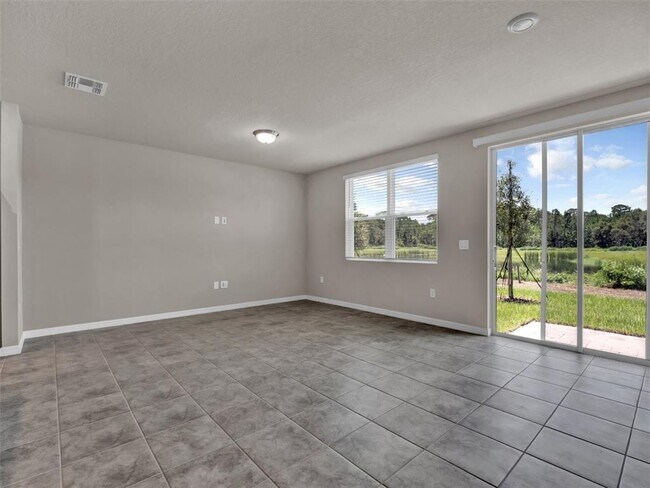 Building Photo - 743 Legacy Dr