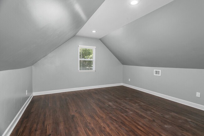 Building Photo - 3815 Wyoming St