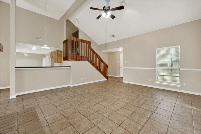 Building Photo - 12322 Meadow Ridge Dr