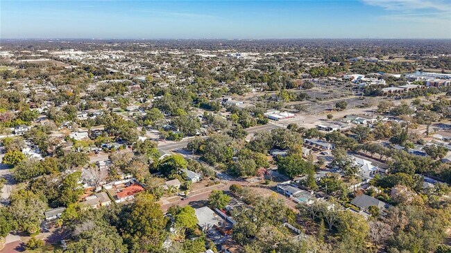 Building Photo - 424 72nd St N