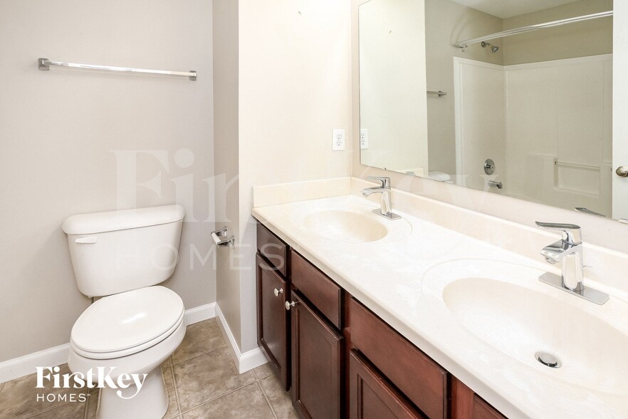 Building Photo - 12970 Bartlett Dr