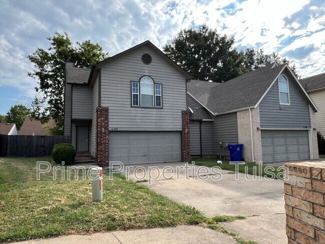 Building Photo - 1120 W Florence Ct