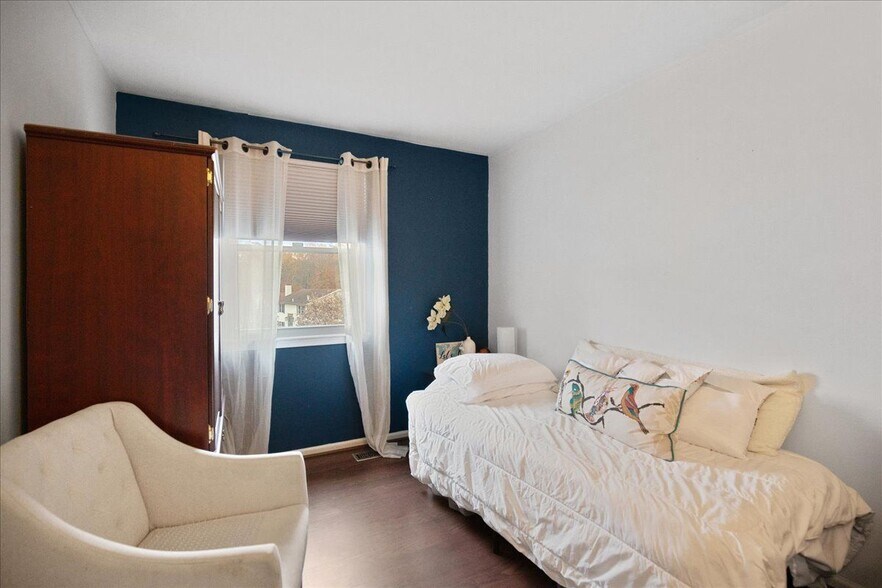 Building Photo - 7600 Red Fox Ct
