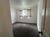 Building Photo - 1676 Woodland Dr