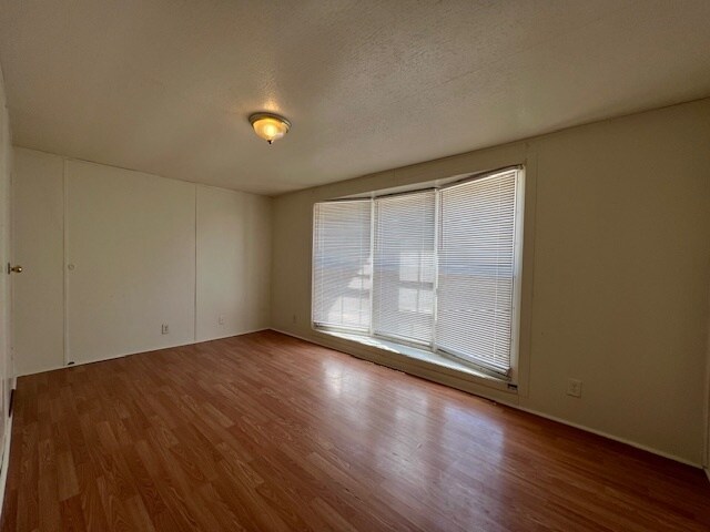 Building Photo - 48 Willowbrook Ct