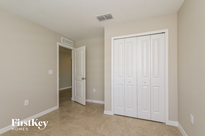 Building Photo - 321 S Haven Ct