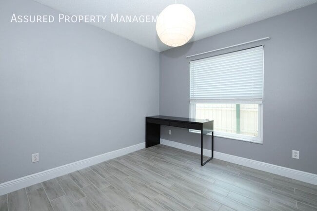 Building Photo - 9942 Dean Oaks Ct