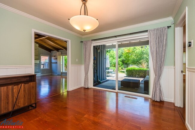 Building Photo - Charming Willow Glen Home