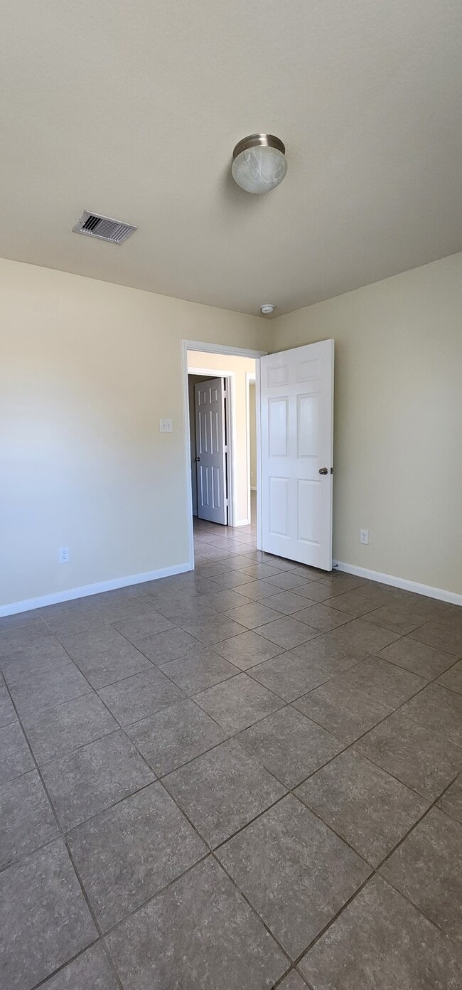 Building Photo - 8421 W 1st St